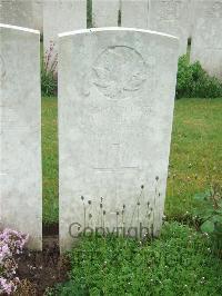 Etaples Military Cemetery - Heron, Ernest Foster